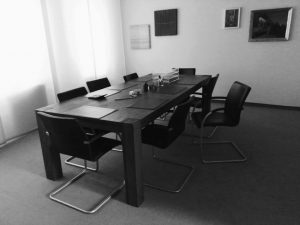 SW Zur Besprechung